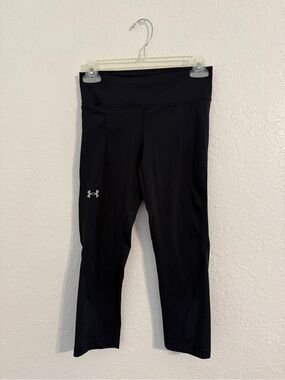 Under Armour HeatGear Compression Leggings Women’s Size Small Black Capri